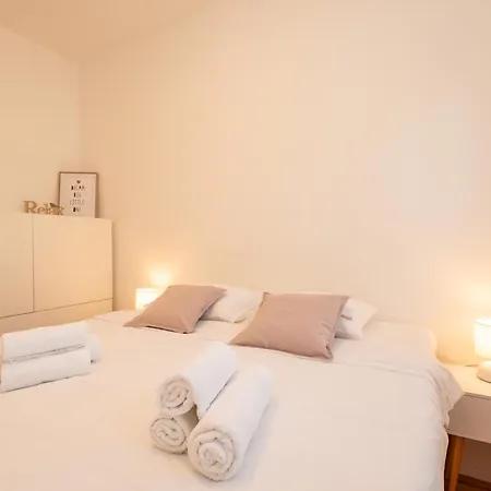 Eden De - Odmor U Srcu Dalmacije U Zaboricu Kraj Sibenika 扎博里克