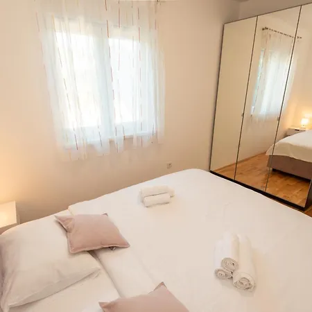 Eden De - Odmor U Srcu Dalmacije U Zaboricu Kraj Sibenika * Zaboric