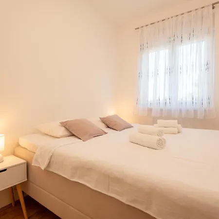 Eden De - Odmor U Srcu Dalmacije U Zaboricu Kraj Sibenika