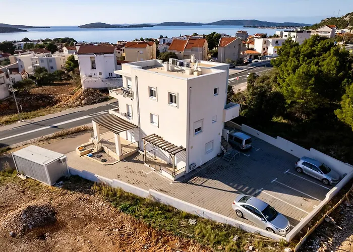 Lägenhet Eden De - Odmor U Srcu Dalmacije U Zaboricu Kraj Sibenika Zaboric